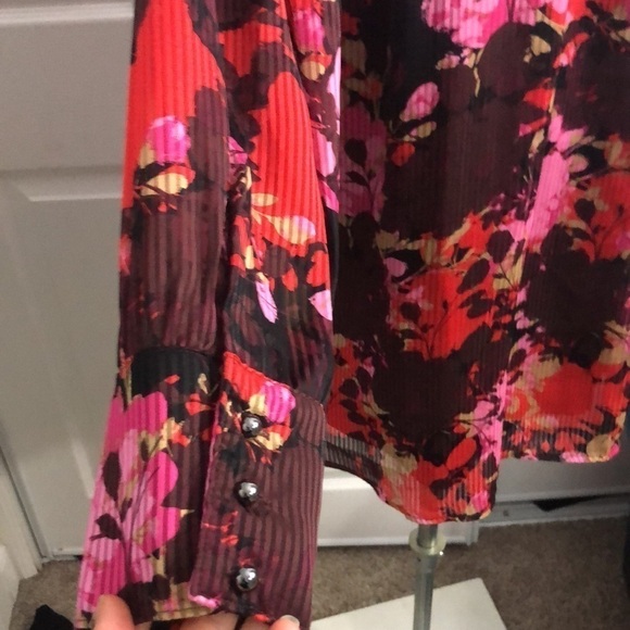 Lane Bryant Red Pink Striped Floral Semi Sheer Blouse 16 - Picture 5 of 7
